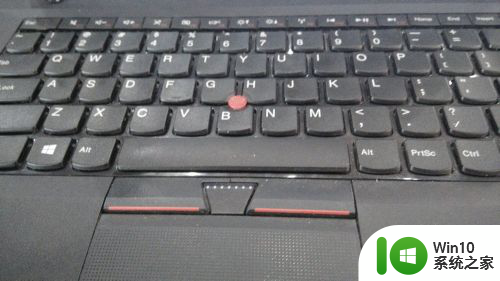 笔记本电脑键盘中间的红键是什么 ThinkPad键盘红色东西的作用是什么